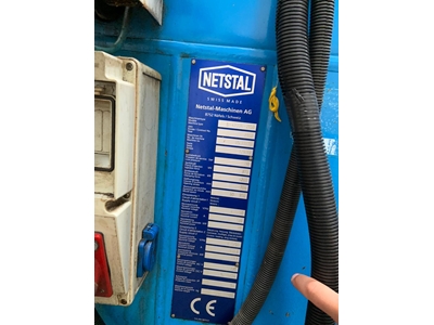 Plastic Injection Machine - Netstal - 420T - 4