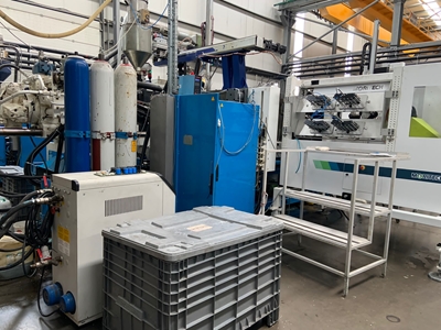 420 T Plastic Injection Machine - 1