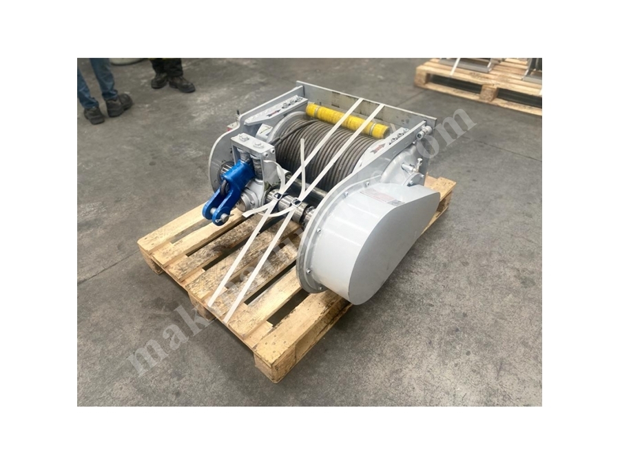 7.000 kg Spezialhydraulikseilwinde