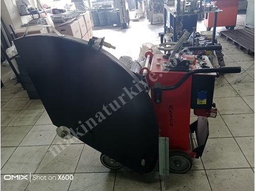 1500 mm Asphalt and Joint Cutting Machine