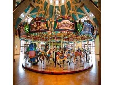 24 Figures Carousel - 0