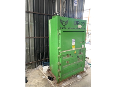 20 Ton Vertical Waste Baling Press - 1