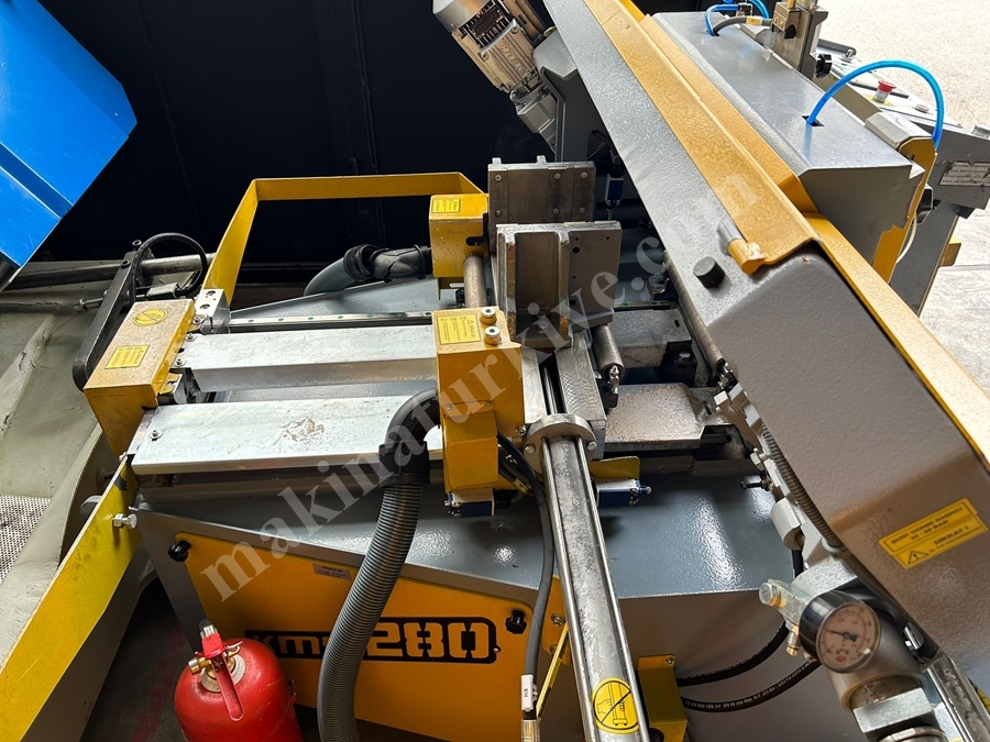 Kesmak Kms 280 Servo Sürücülü Şerit Testere Tezgahı