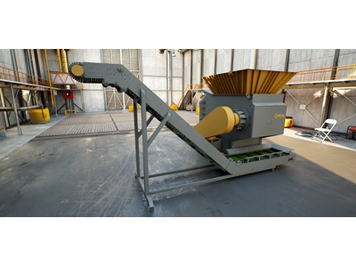Ts80 Single Shaft Shredder Waste Grinding Machine - 1