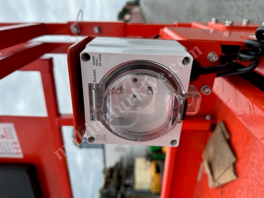 8 Meter Alfa Battery Scissor Platform
