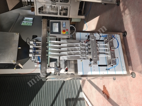 Fmk Machine 4-Line Vertical Liquid Filling Machine