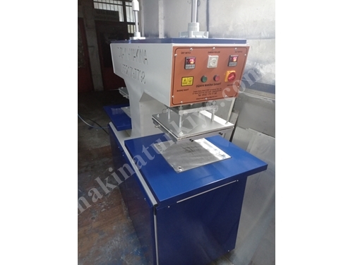 35x35 cm Waffle Printing Machine on T-Shirt