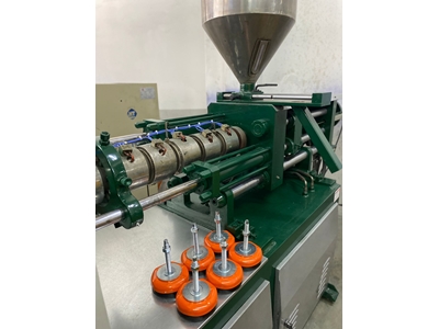 130 Ton Güven Plastik Enjeksiyon Makinası - 5