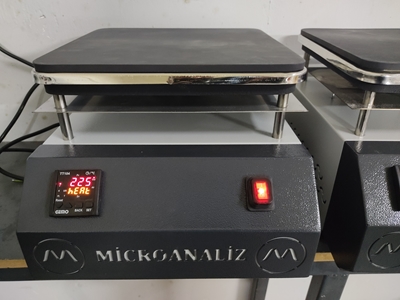 Machine à souder les plaques chauffantes jusqu'à 300 degrés - 1