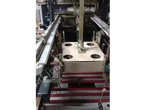 Machine de formation de cartons 40x55x15 cm