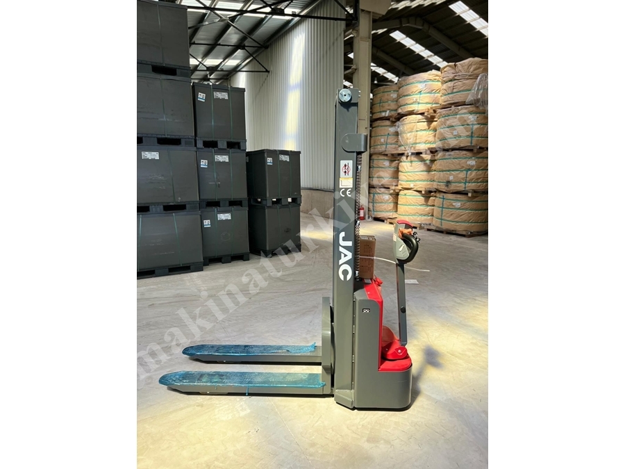 1.5 Ton (3 Metre) Akülü İstif Aracı
