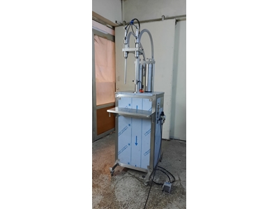 1 Litre Dipten Dolum Yarı Otomatik 2 Nozullu Sıvı Dolum Makinesi  - 2