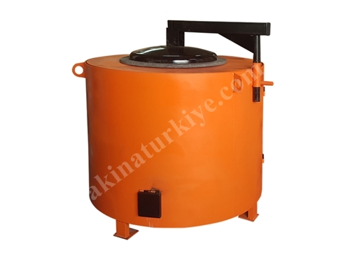 500 - 600 Kg Electric Heating Furnace
