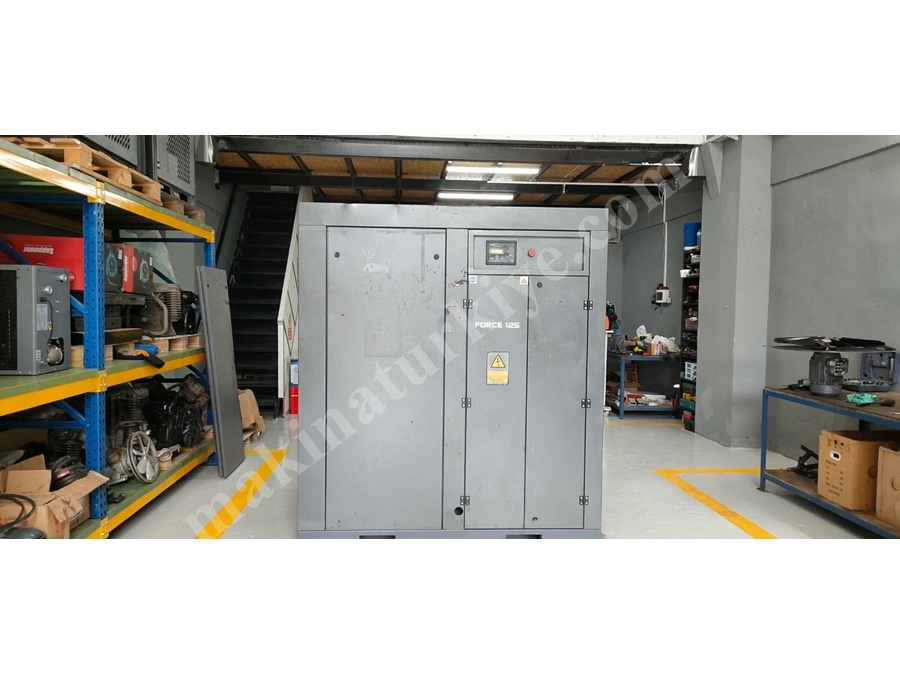 125 PS Schraubenkompressor