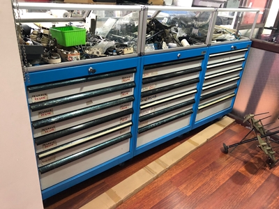 Ensemble complet de pièces de rechange pour machines à coudre pour l'industrie de la confection et la couture - 18