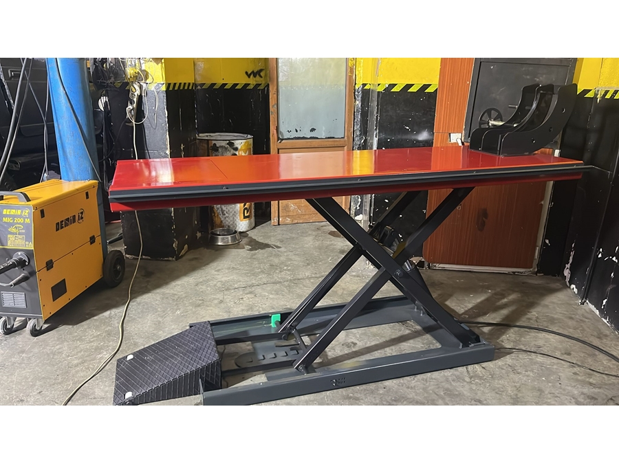 1100 mm Teker Sabitlemeli Motosiklet Lifti