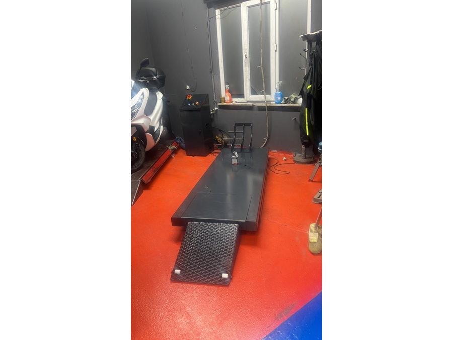 1100 mm Teker Sabitlemeli Motosiklet Lifti