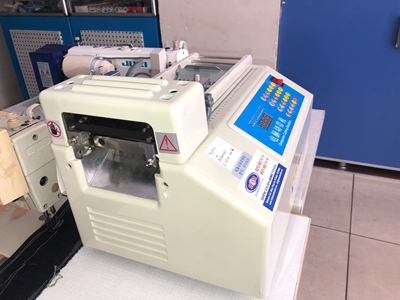 12 Cm Column Label Velcro Cutting Machine - 3