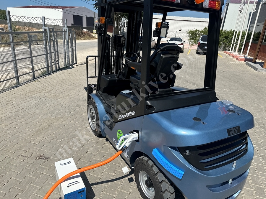 E30 H 3 Tonluk Lityum Akülü Forklift 