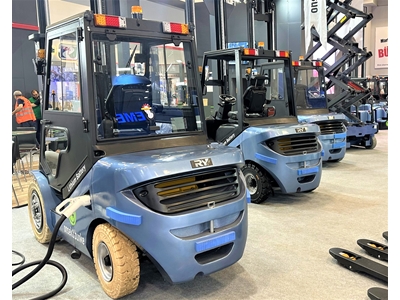 E30 H 3 Tonluk Lityum Akülü Forklift  - 1