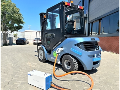 E30 H 3 Tonluk Lityum Akülü Forklift  - 0