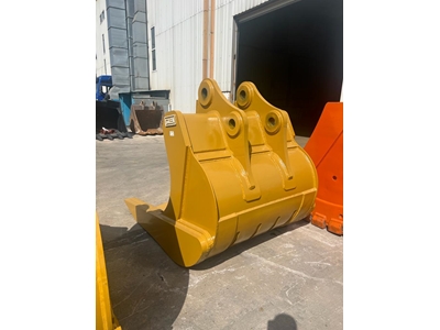 Volvo Ec480 Marble Bucket Production - 1