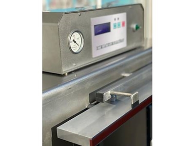 72 Cm (25 Kg) Vertical Vacuum Packaging Machine - 8