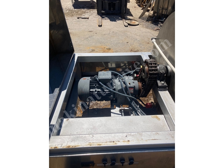 600 Litre Yatay Isıtmalı Sıvı Depolama Ve Karıştırma Mikseri