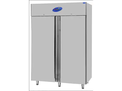 Холодильник вертикальный положительный объемом 1200 литров