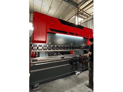 2100 mm (60 Ton) Press Brake - 2