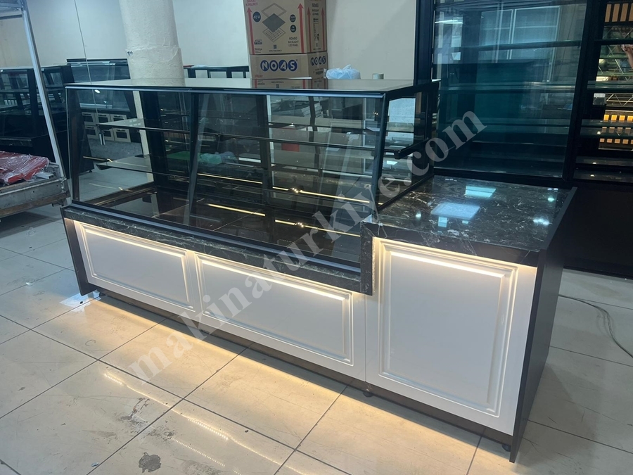 Dijital Termostatlı Börek Tatlı Kuru Yaş Pasta Dolabı