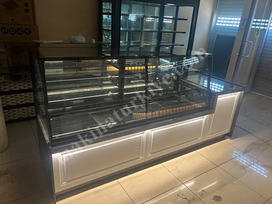Dijital Termostatlı Börek Tatlı Kuru Yaş Pasta Dolabı