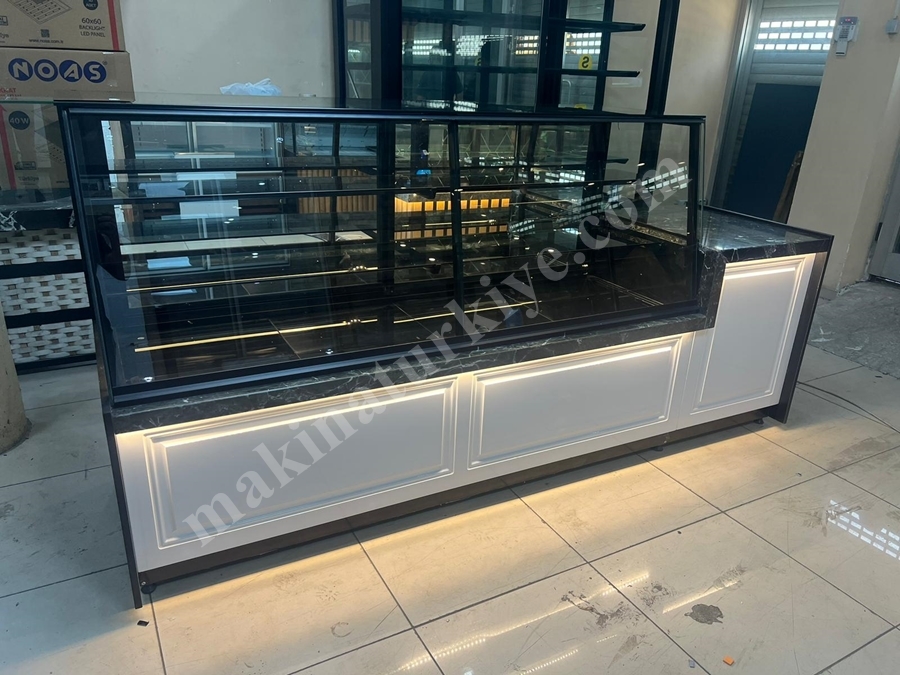 Dijital Termostatlı Börek Tatlı Kuru Yaş Pasta Dolabı