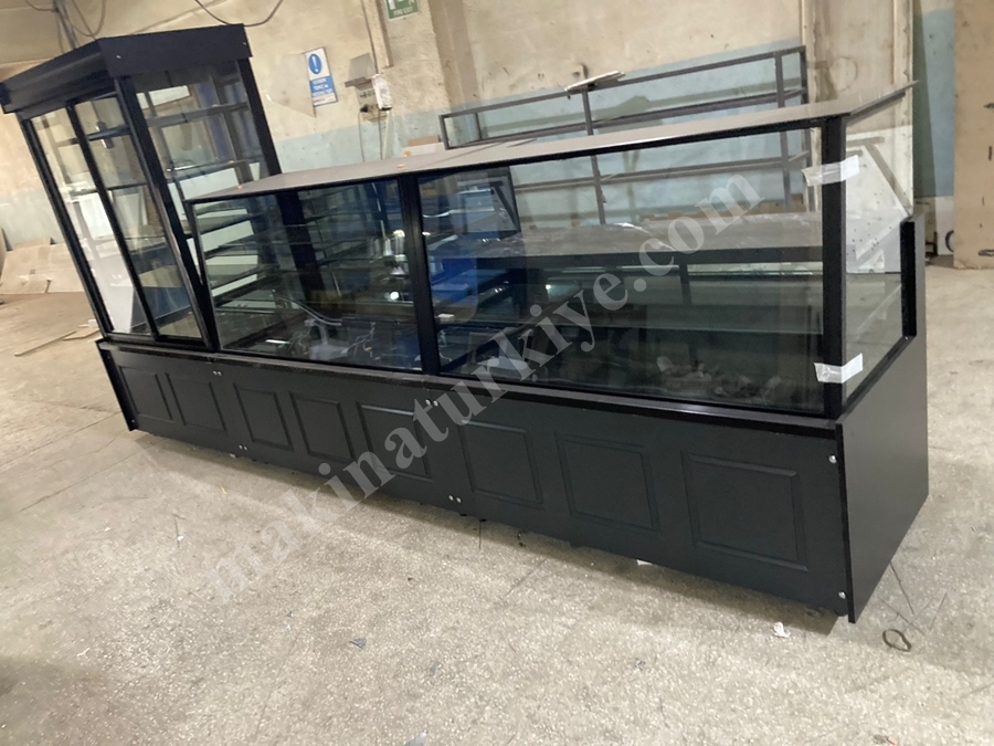 Led Aydınlatmalı Pvc Kaplamalı Börek Poğaça Ve Pasta Dolabı