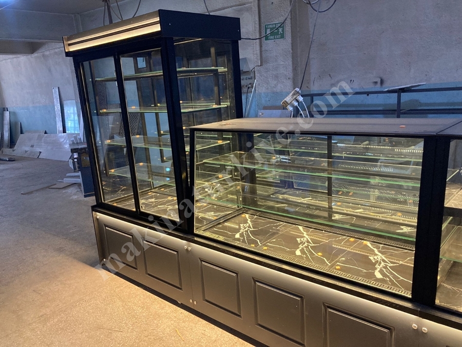 Led Aydınlatmalı Pvc Kaplamalı Börek Poğaça Ve Pasta Dolabı