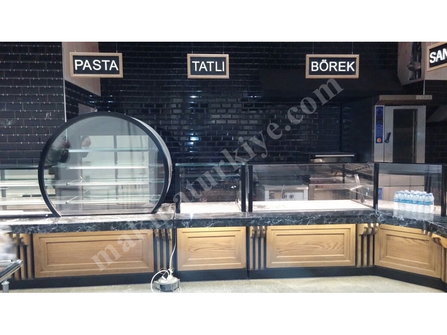 Led Aydınlatmalı Ve Pvc Kaplamalı Fırın Ve Pastahane Dolabı