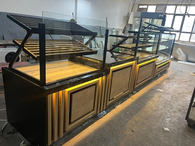 Dijital Termostatlı Otomatik Defrostlu Börek Tatlı Kuru Yaş Pasta Dolabı - 3