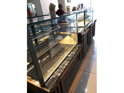 Konditoreischrank für frische Kuchen, Trockenkuchen, Gebäck- und Süßwarenschrank - 1