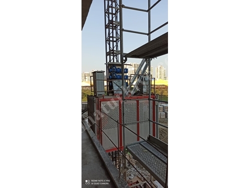 Наружный грузовой лифт 40 метров (2 тонны)