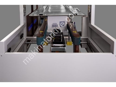 18-20 Pieces / Minute Servo Box Taping Machine - 2