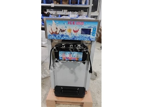 Machine de remplissage de crème glacée souple à trois bras sur socle 110-120 Volts