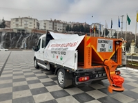 0.5 m³ Electric Salt Spreader Road Maintenance Vehicle - 12