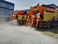 0.5 m³ Electric Salt Spreader Road Maintenance Vehicle