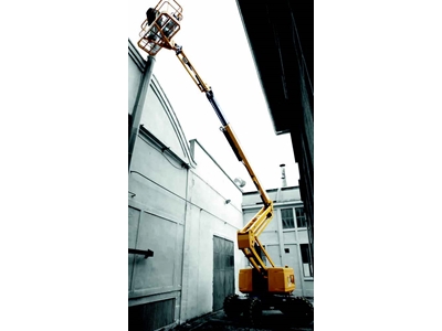 20.60 Meter (230 kg) Diesel Articulated Platform - 0