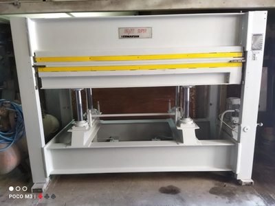 110×220 2-stöckige 3-Türige Heißpresse - 2