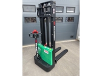 2.5-3 and 3.5 M 1.2 Ton Lithium Battery-Powered Rental Stacker Machines - 0