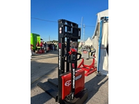 2.5-3 and 3.5 M 1.2 Ton Lithium Battery-Powered Rental Stacker Machines - 7