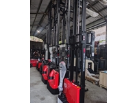 2.5-3 and 3.5 M 1.2 Ton Lithium Battery-Powered Rental Stacker Machines - 6