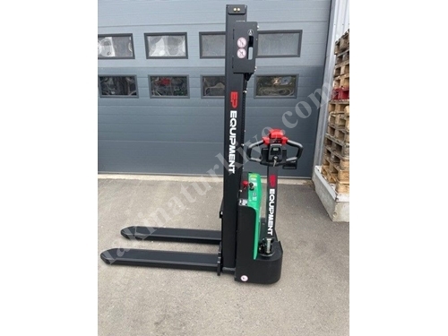 2.5-3 and 3.5 M 1.2 Ton Lithium Battery-Powered Rental Stacker Machines