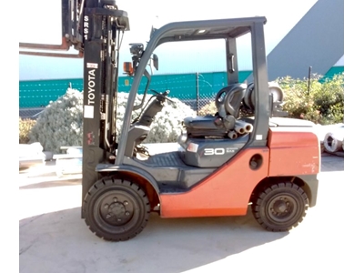 6.50-10 Dolgu Forklift Lastiği - 8